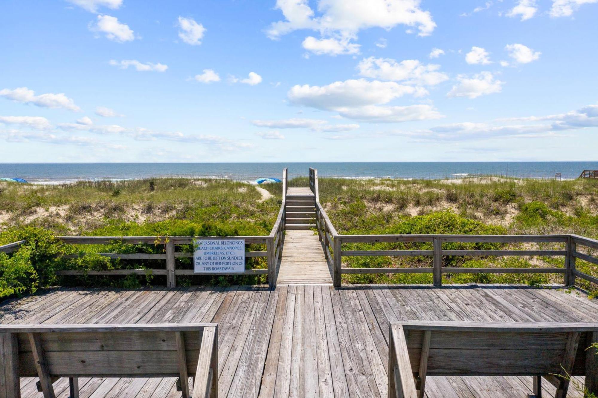 Captain'S Villa Holden Beach Room photo