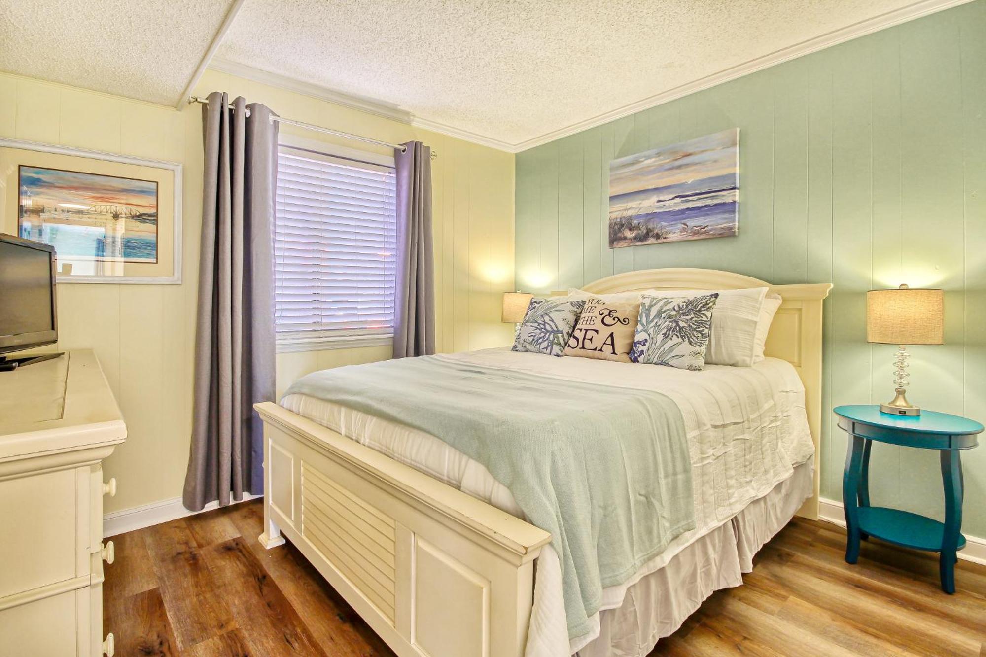 Captain'S Villa Holden Beach Room photo